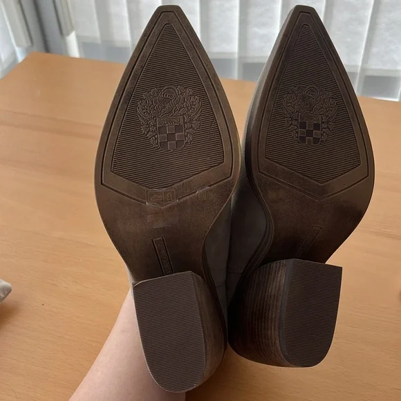 Vince Camuto Gidgeta Pointed Toe Suede Ankle Boot - Size 8.5/39, Taupe - Picture 4 of 5